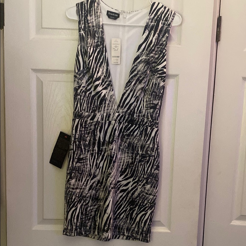 Bebe Black and White Bodycon Mini Dress Plunge Neckline